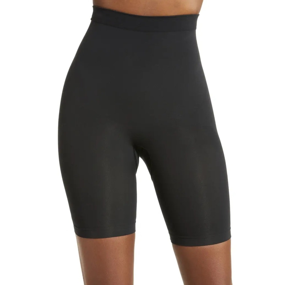 SKIMS NWOT Seamless Sculpt Mid Thigh Short - Size XL